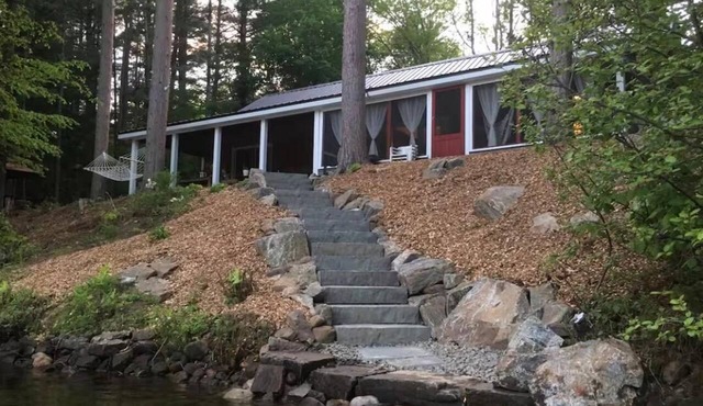 Waterfront Hudson River Retreat, Near Lake George & Saratoga, Hot tub, Dock