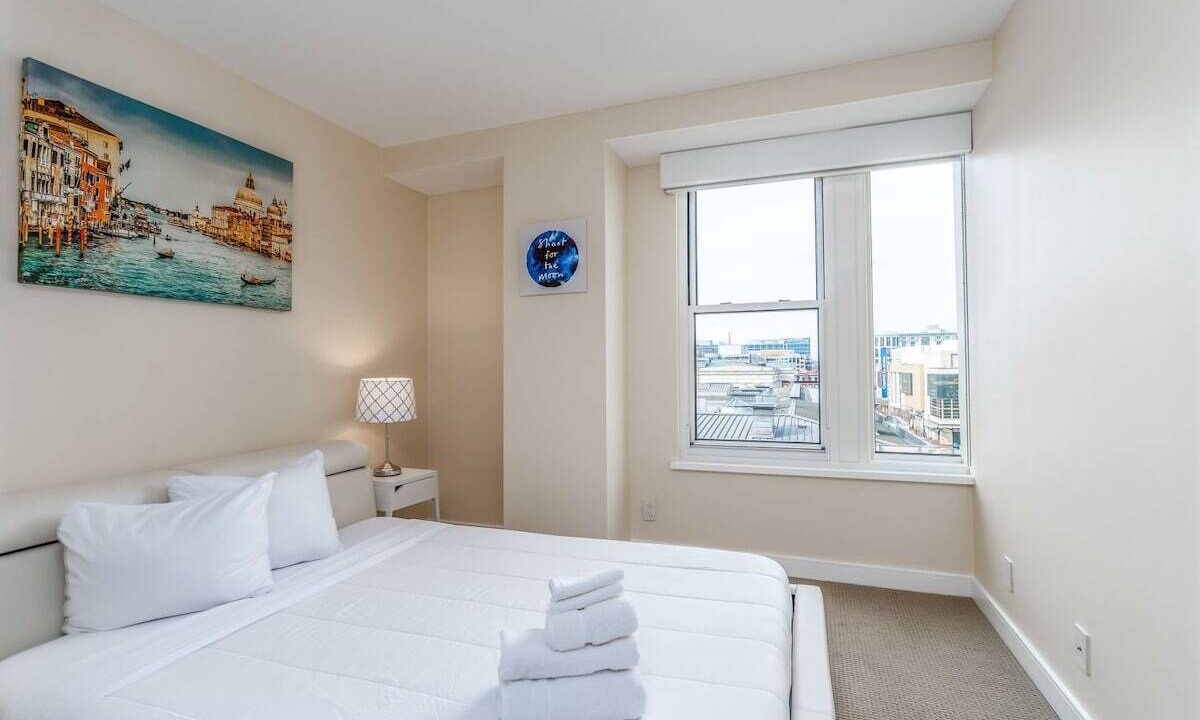 Shaw Apartment | 2 BR Fully Furnished Apartment at Penn Quarters - Surrounded by Best Restaurants in Town