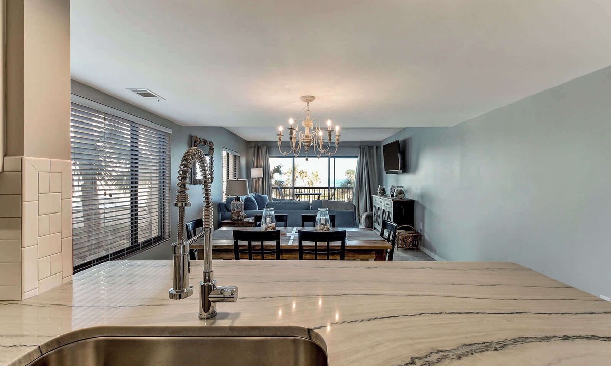 Amelia City Condo | Life Is Swell - Oceanfront, Pool, & Tennis