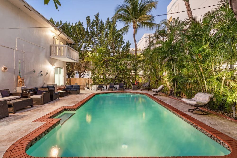 Photo of Outdoor in Surfside