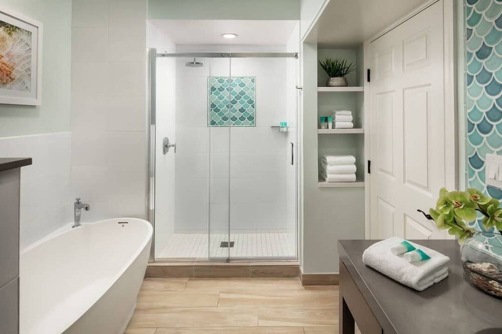 Photo of Bathroom in Historic Seaport