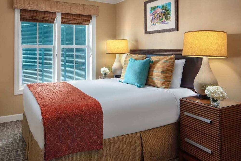 Photo of Bedroom in Historic Seaport