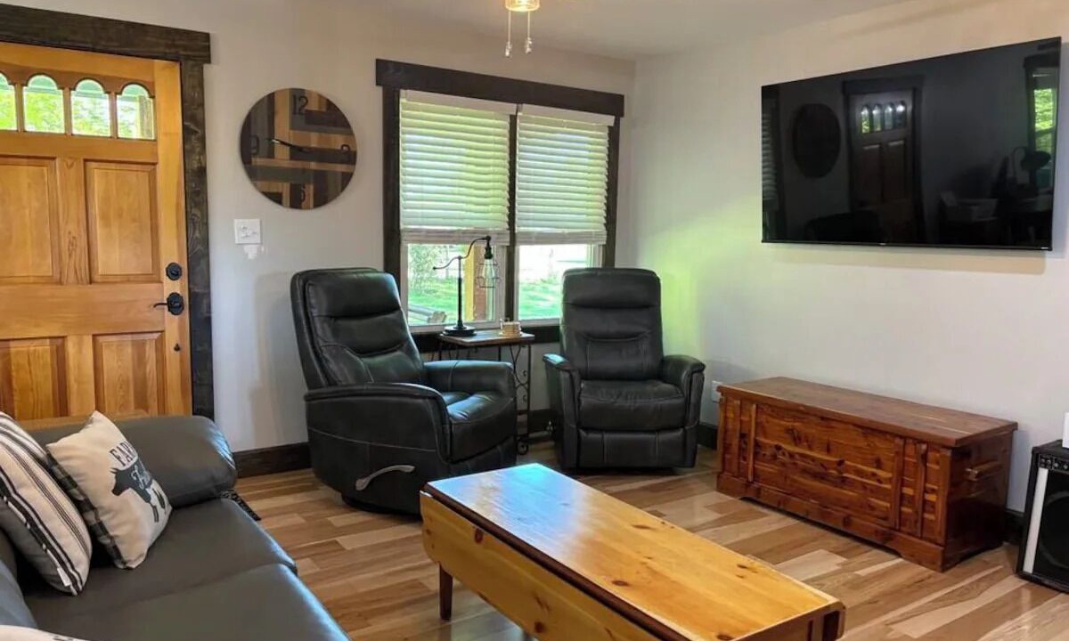 Photo of Livingroom in Maysville