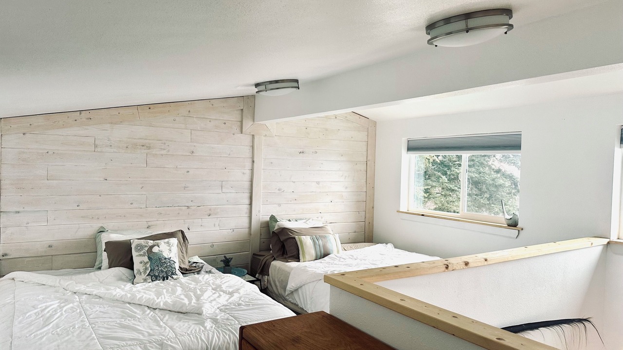 Photo of Bedroom in Homer