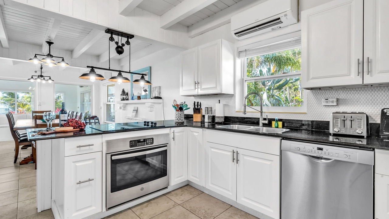 Photo of Kitchen in Marathon