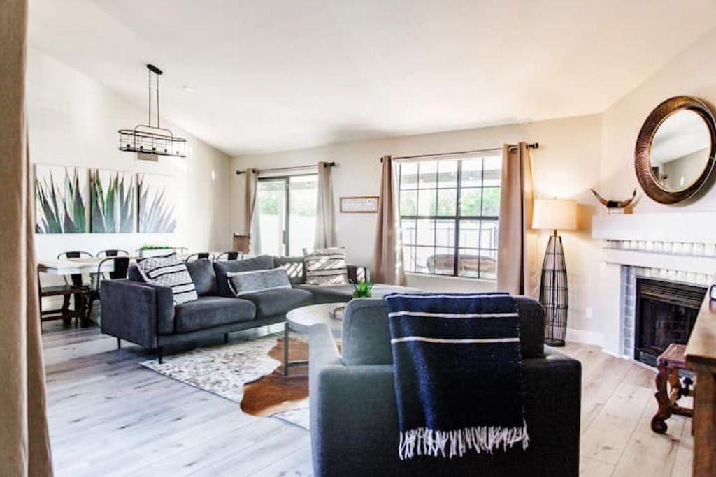 Photo of Bedroom in Paradise Valley Village