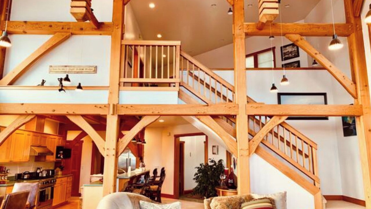 Photo of Livingroom in Homer