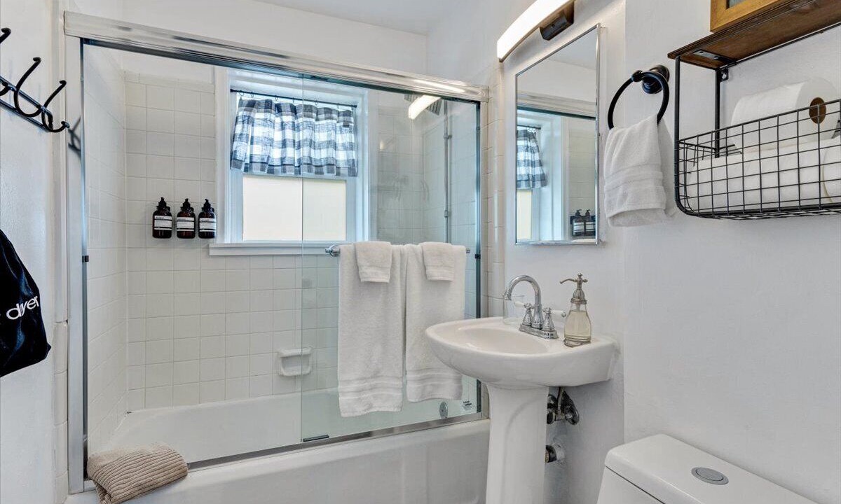 Photo of Bathroom in East Central