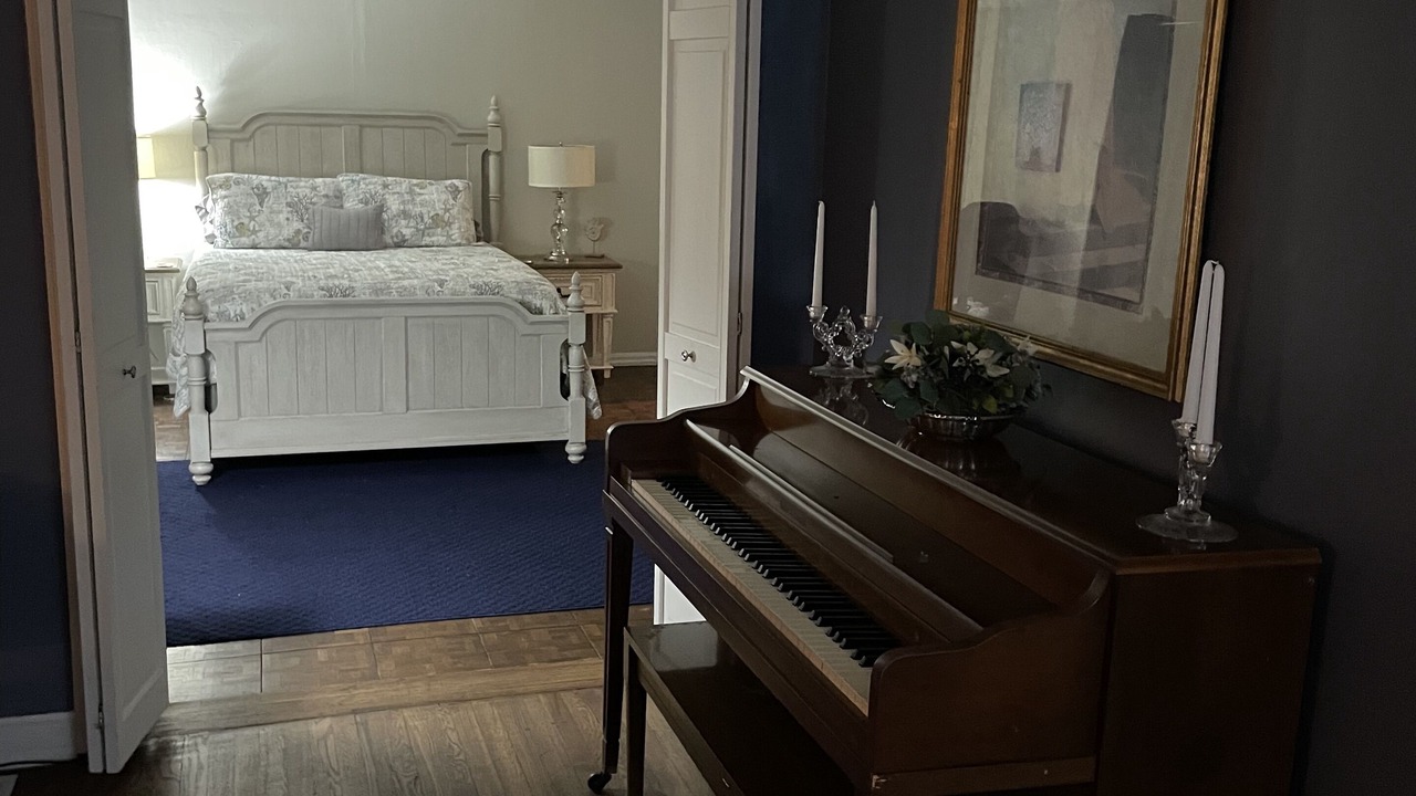 Photo of Bedroom in Maysville