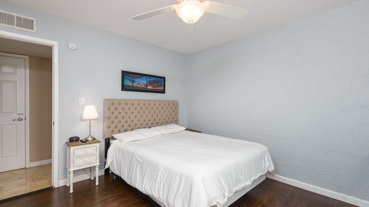 Photo of Bedroom in Raskin Estates