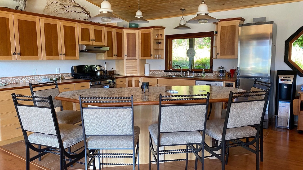 Photo of Kitchen in China Poot Bay