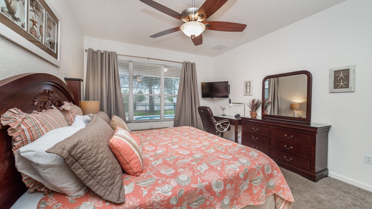 Photo of Livingroom in Windsor Hills