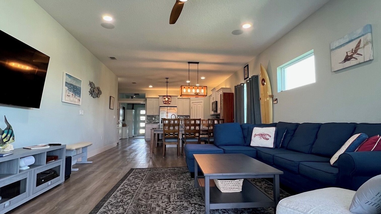 Photo of Livingroom in Marineland Acres