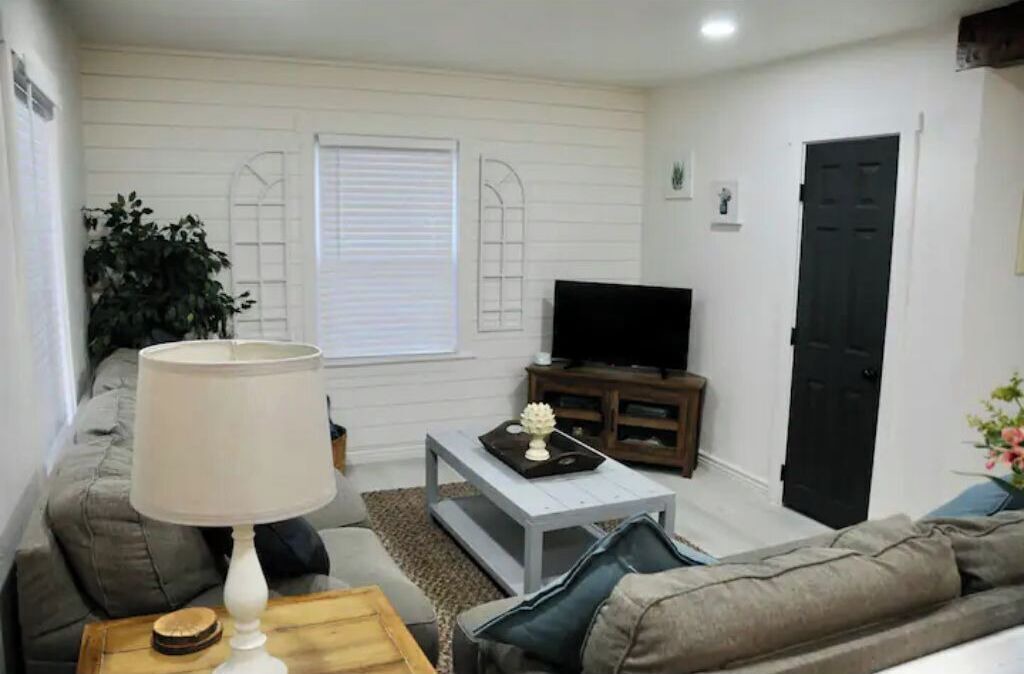 Photo of Livingroom in South Salt Lake