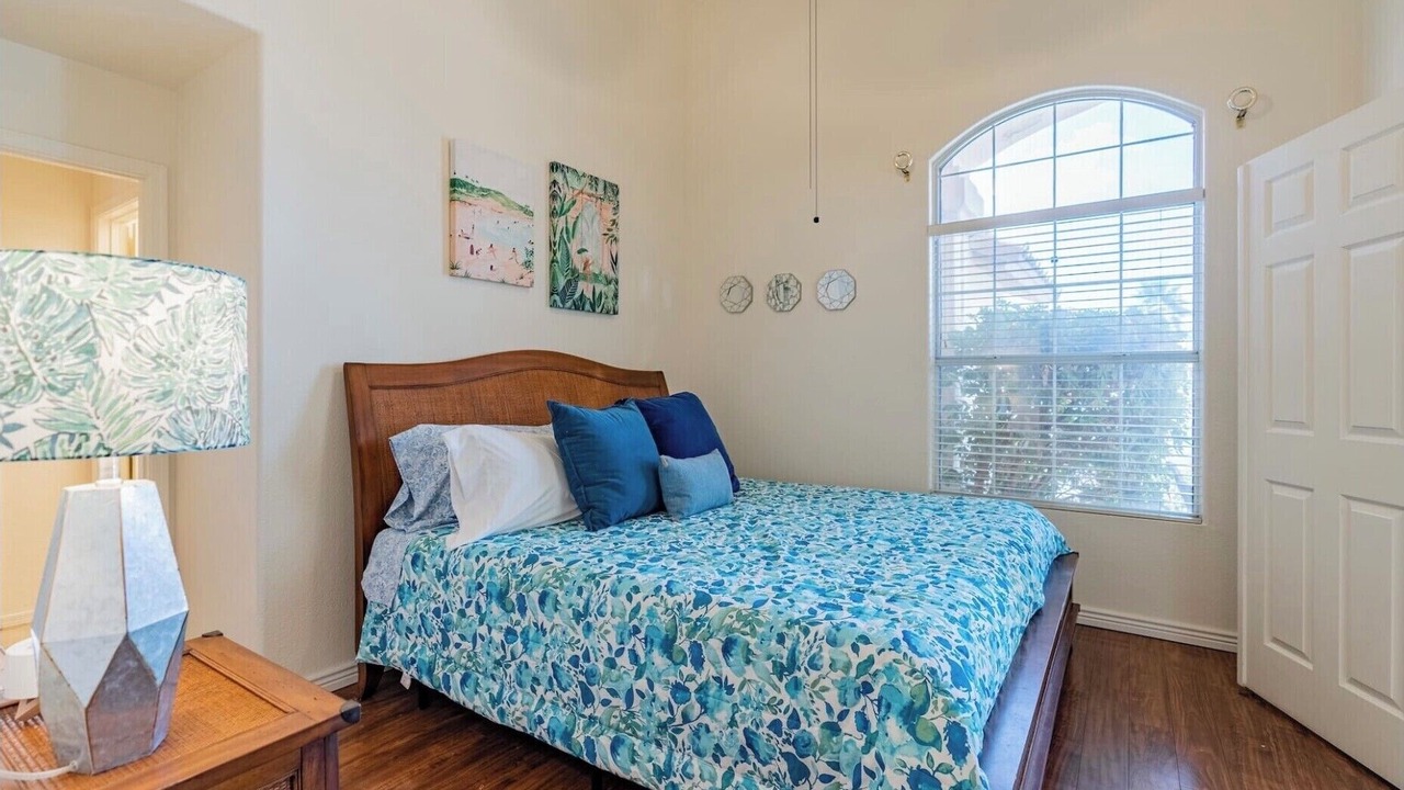 Photo of Bedroom in Glendale