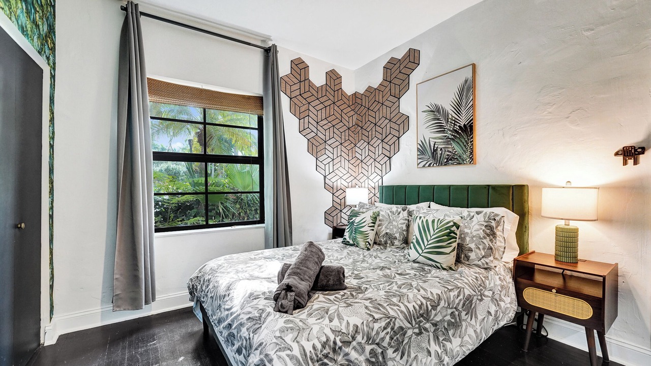 Photo of Bedroom in South Lake
