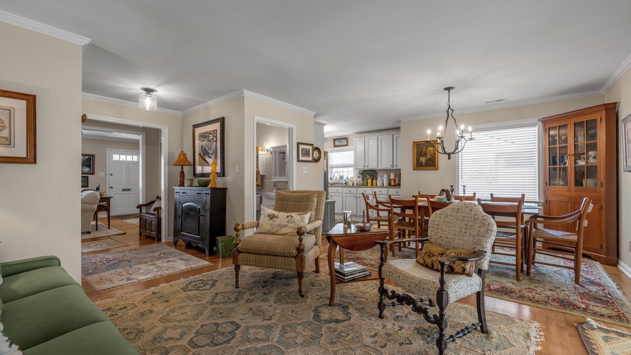 Photo of Livingroom in Fairway