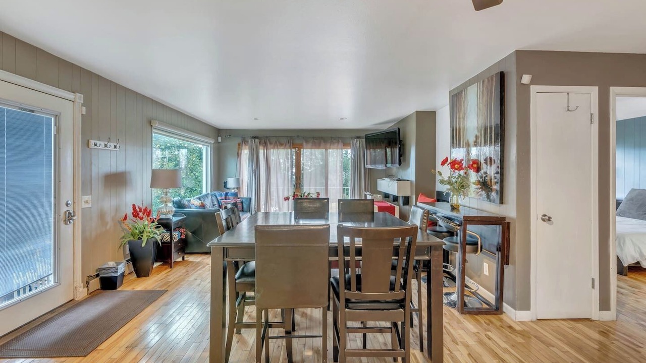 Photo of Bedroom in Capitol Hill