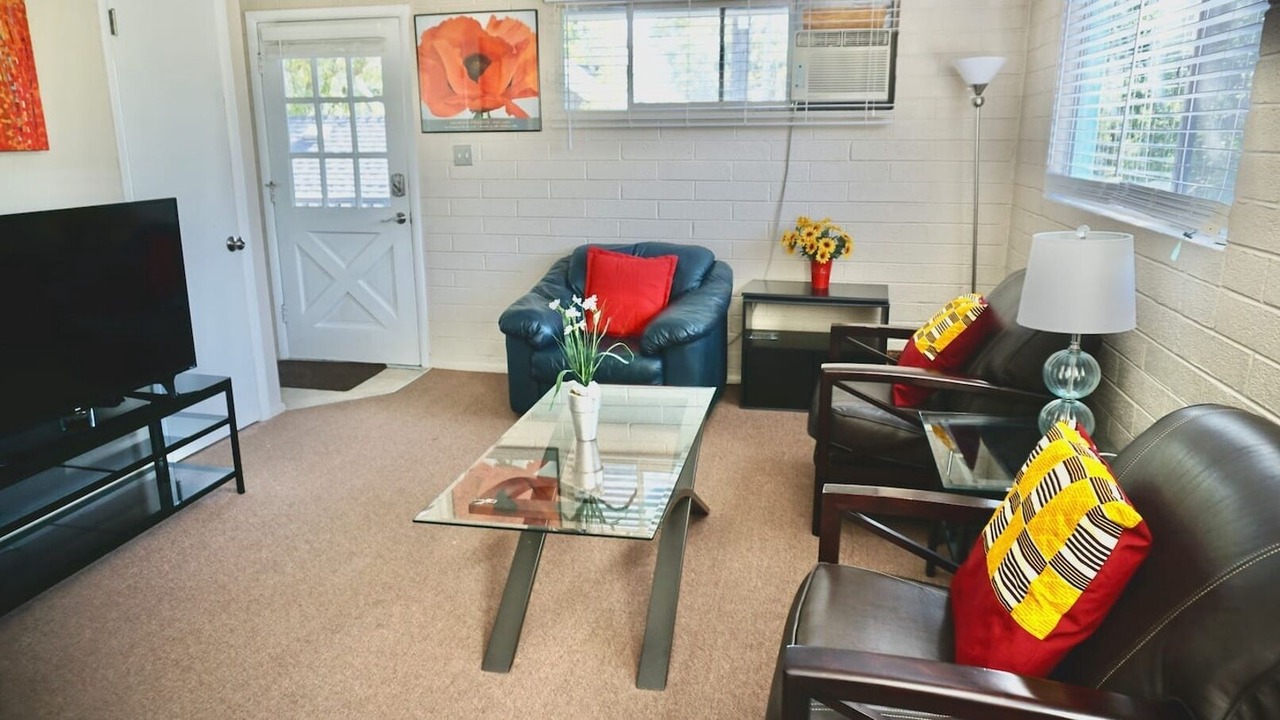 Photo of Livingroom in Lower Avenues