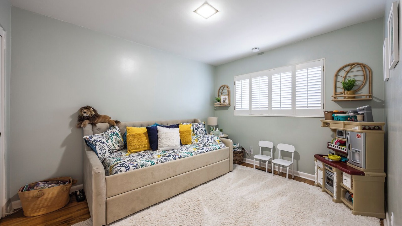 Photo of Livingroom in The Avenues