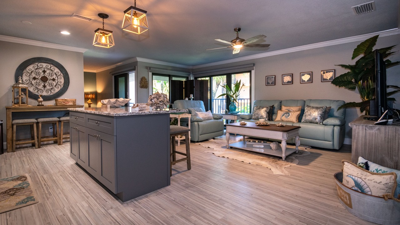 Photo of Livingroom in Holmes Beach