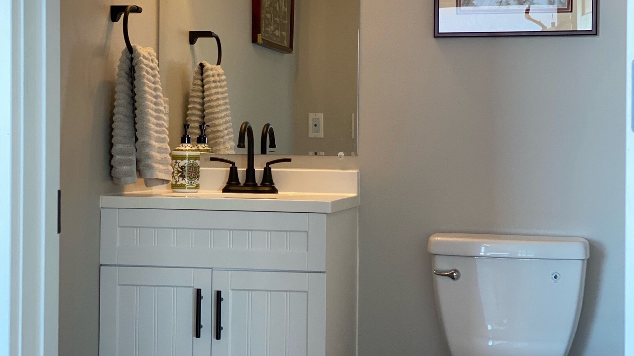 Photo of Bathroom in Diamond Ridge
