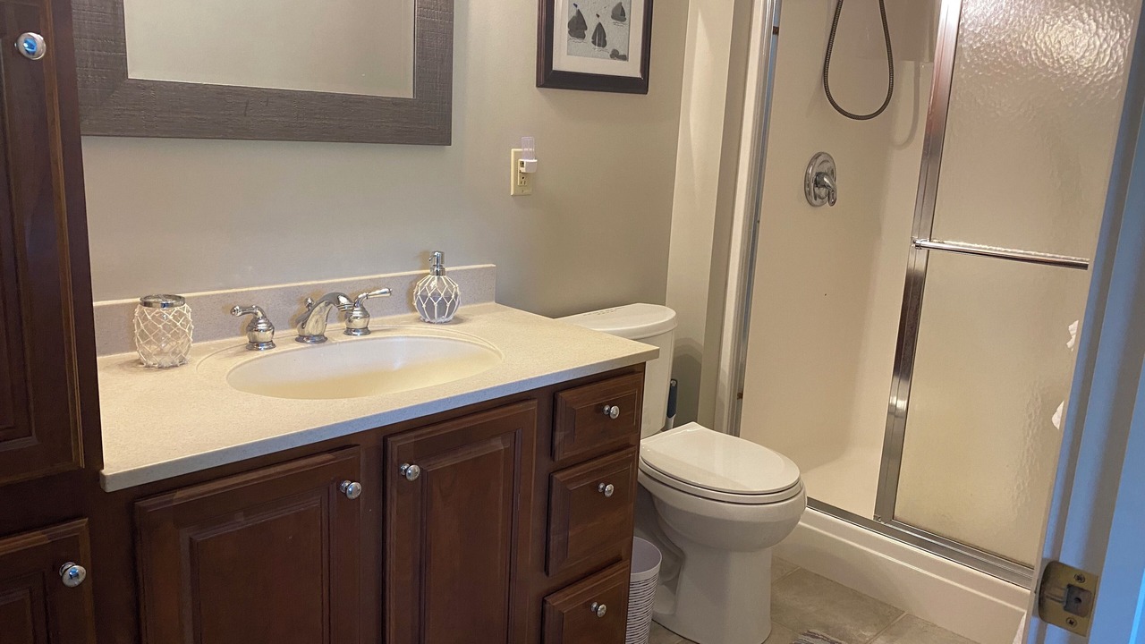 Photo of Bathroom in Town of Benton