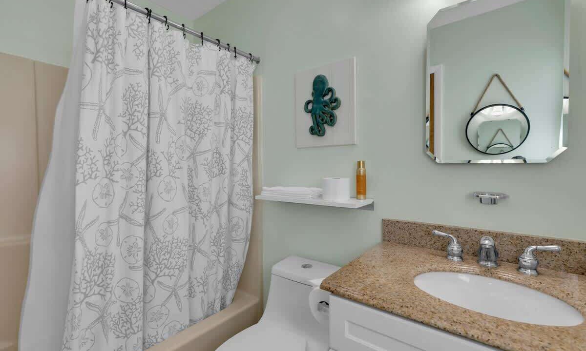 Photo of Bathroom in Key Colony Beach