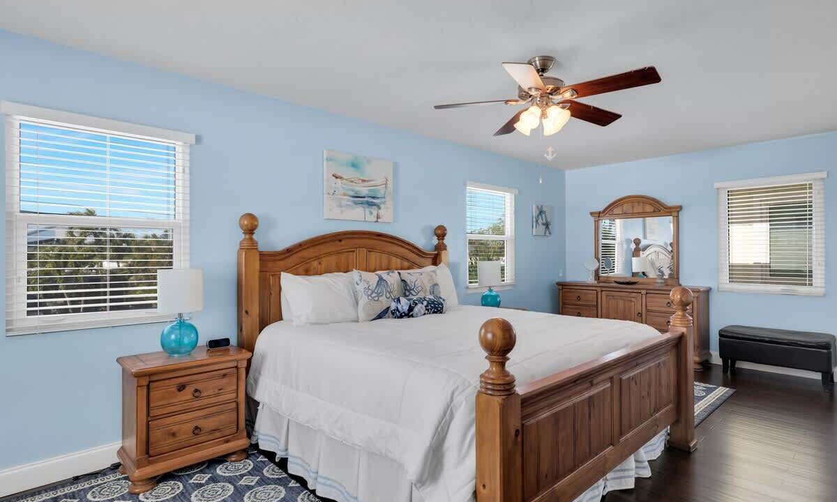 Photo of Bedroom in Key Colony Beach