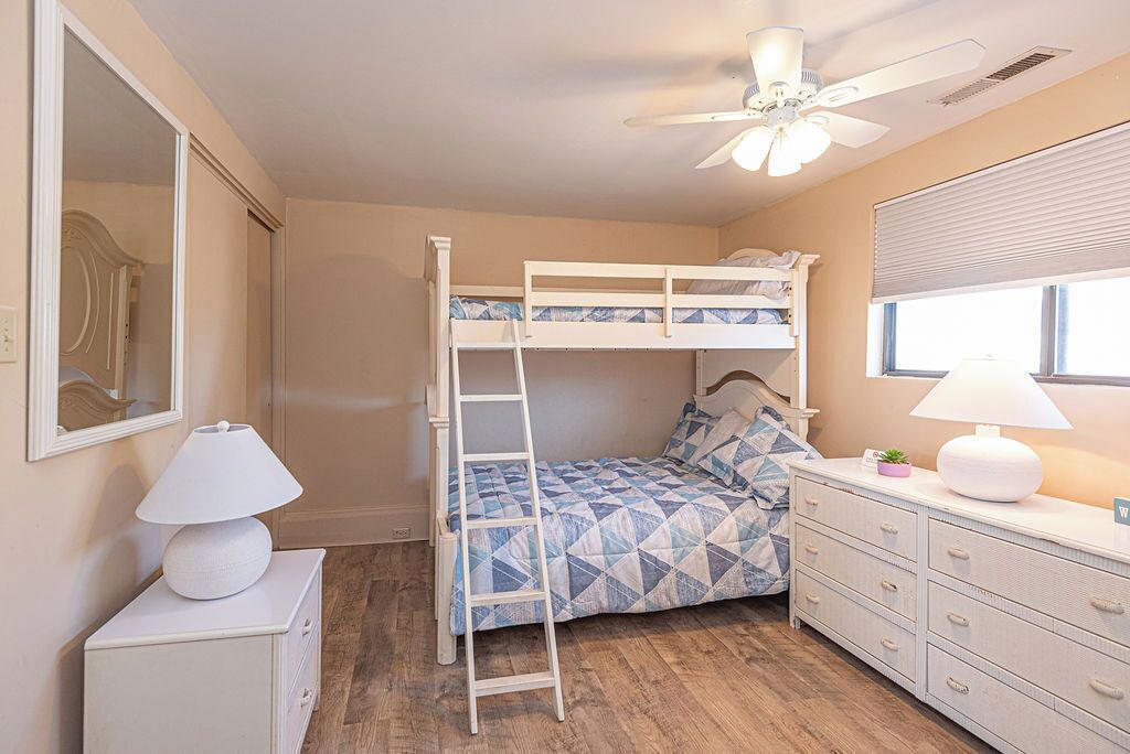 Photo of Bedroom in North Ocean City