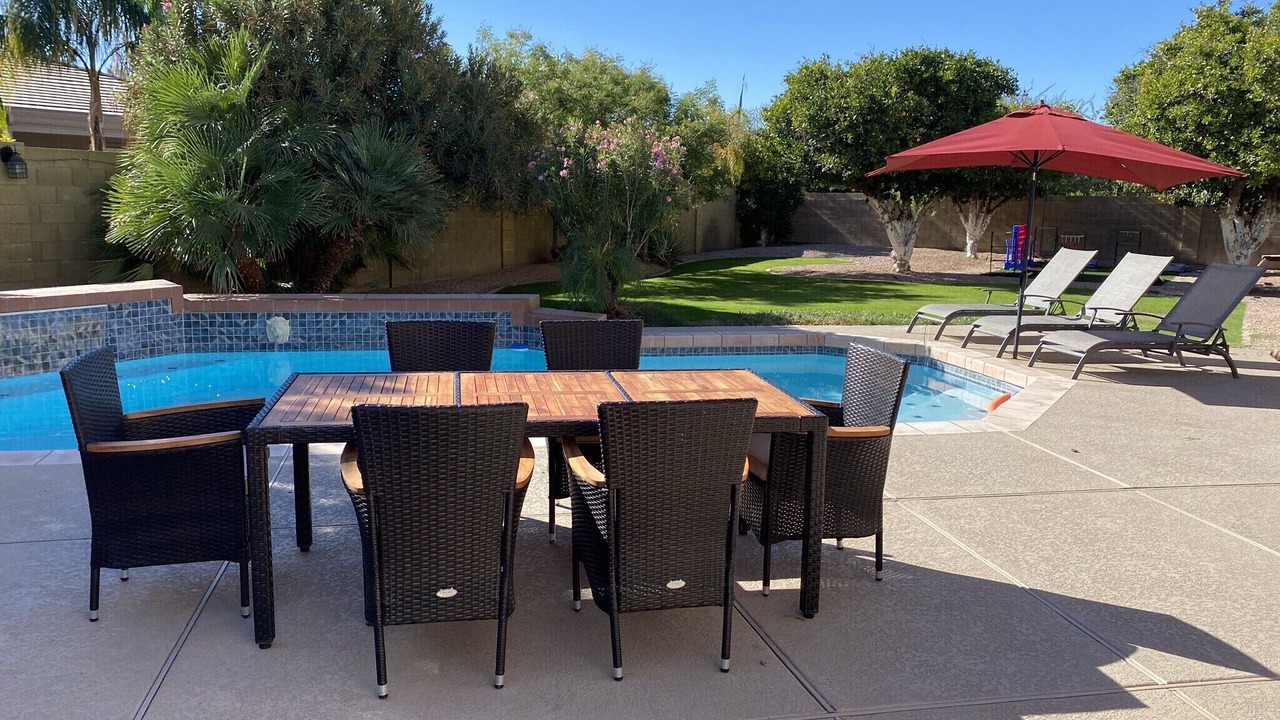 Photo of Outdoor in Estate Grove Valencia Est