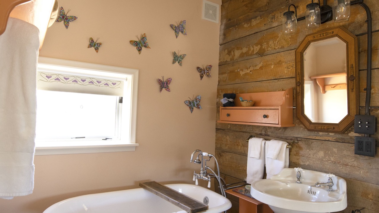 Photo of Bathroom in Escalante