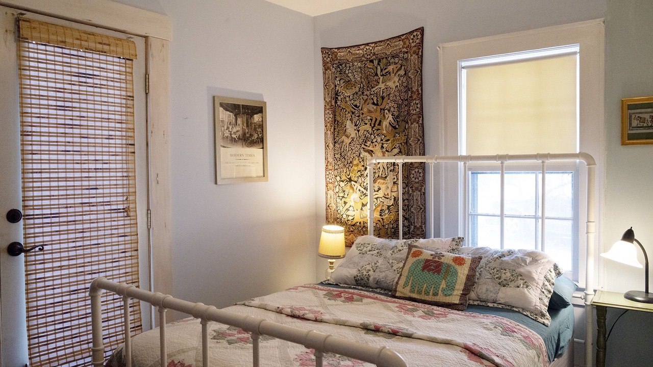 Photo of Bedroom in Glenford