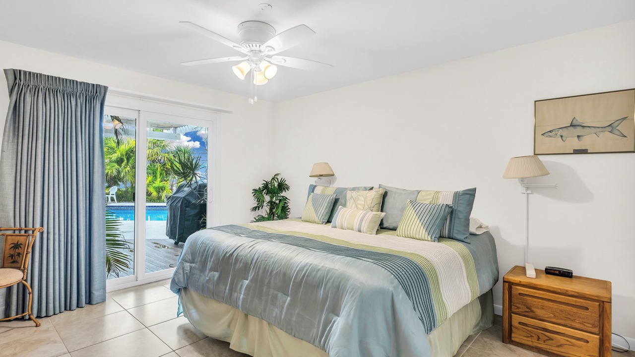 Photo of Bedroom in Islamorada