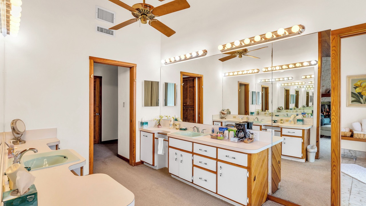 Photo of Bathroom in Islamorada