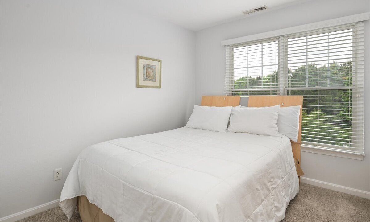Photo of Bedroom in Sun Ridge