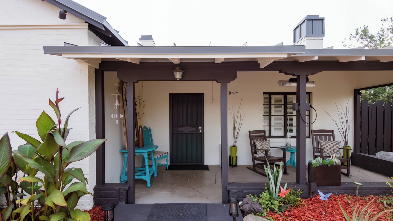 Photo of Patio Balcony in Pierson Place Historic District