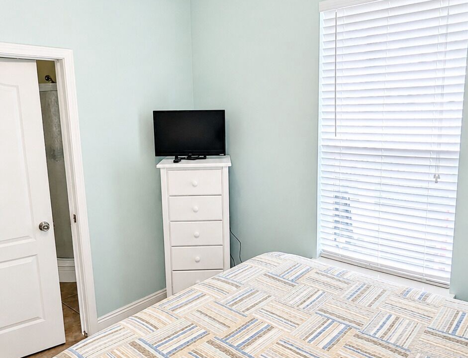 Photo of Bedroom in Crescent Beach