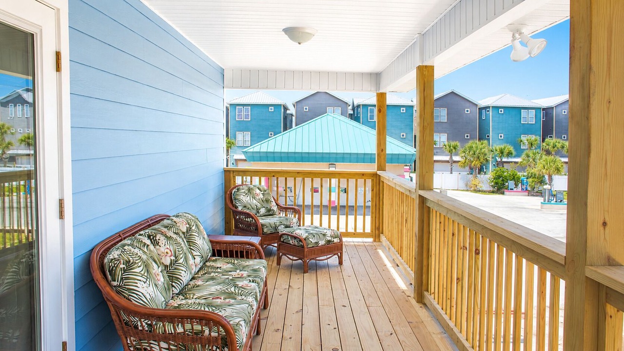Photo of Patio Balcony in Crescent Beach