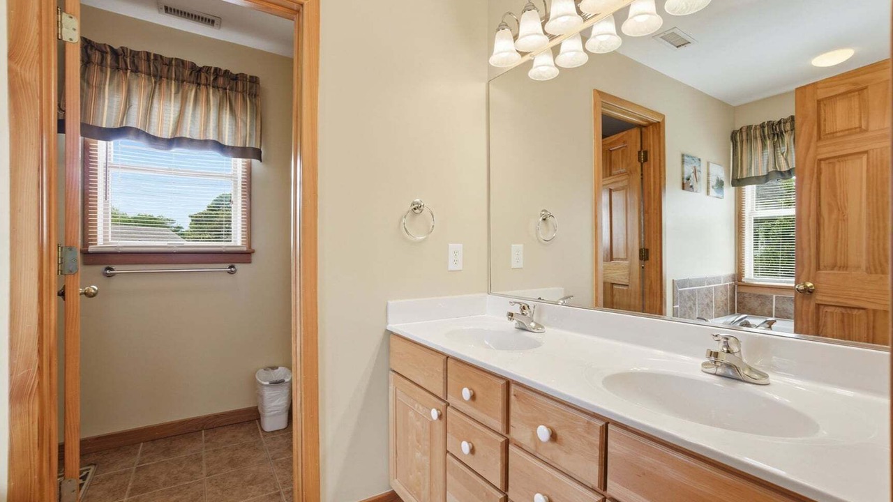 Photo of Bathroom in Duck