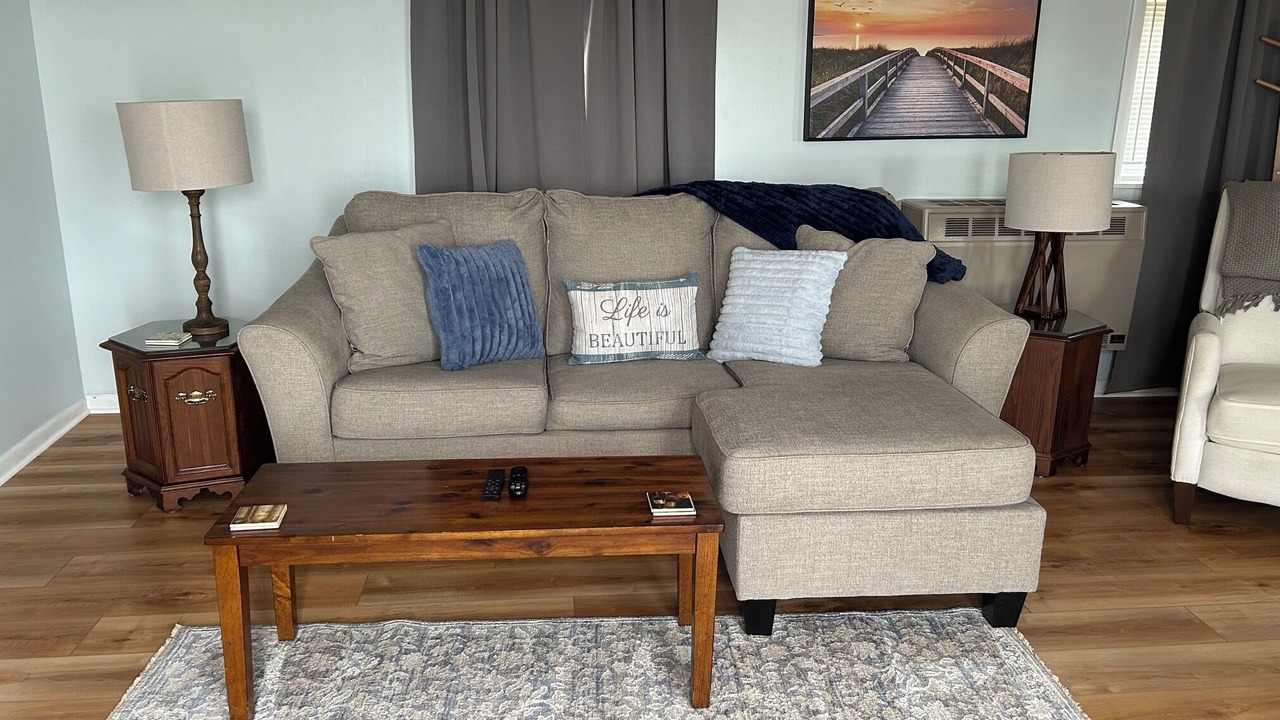 Photo of Livingroom in Town of Benton