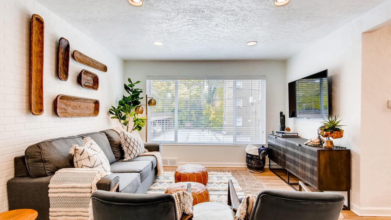 Photo of Livingroom in Lower Avenues