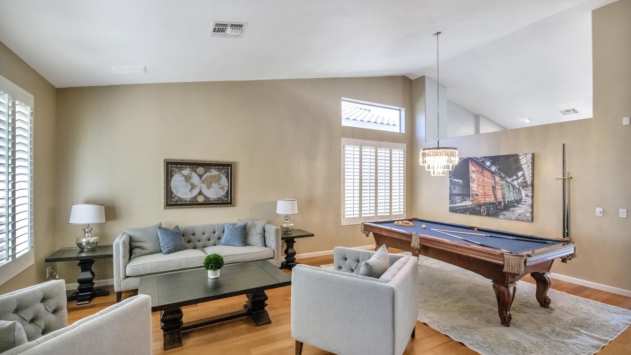 Photo of Livingroom in Paradise Valley Village