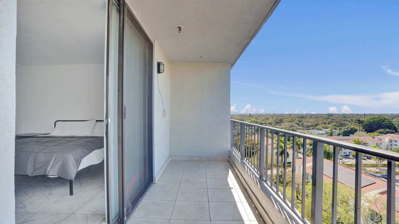 Photo of Bedroom in Golden Glades