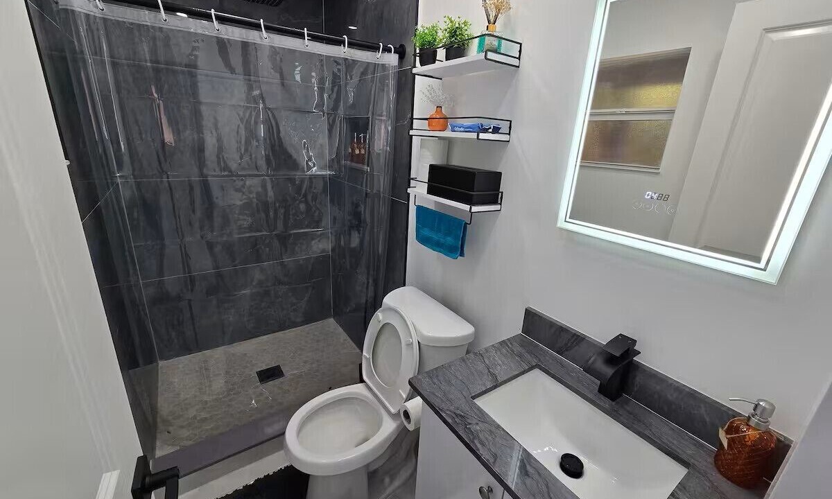 Photo of Bathroom in Liberty City