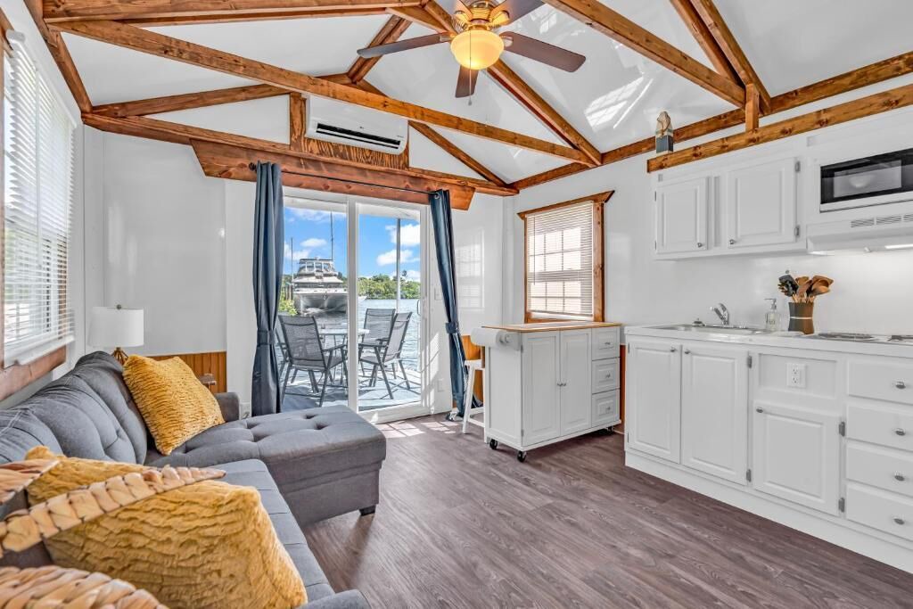 Photo of Livingroom in Key Colony Beach