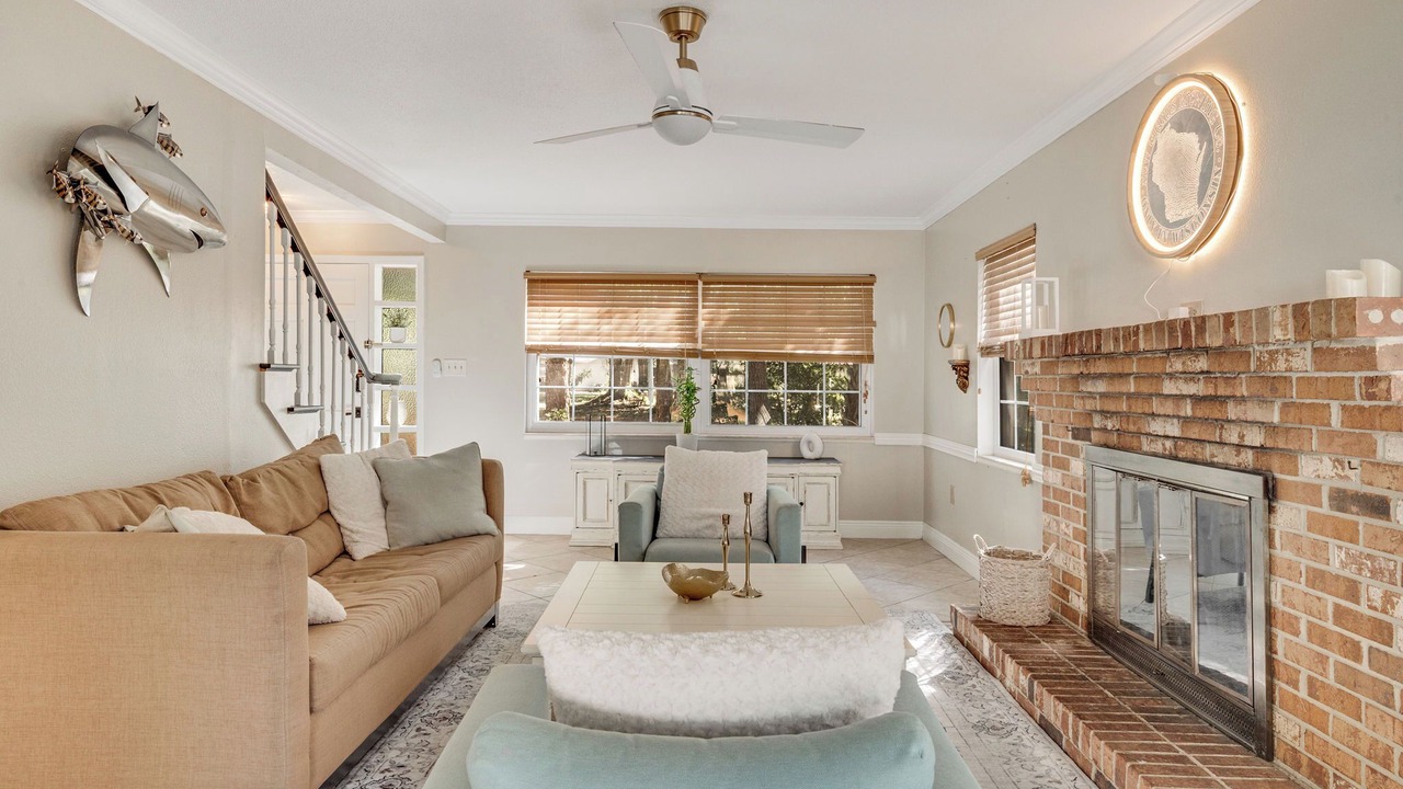 Photo of Livingroom in June Park