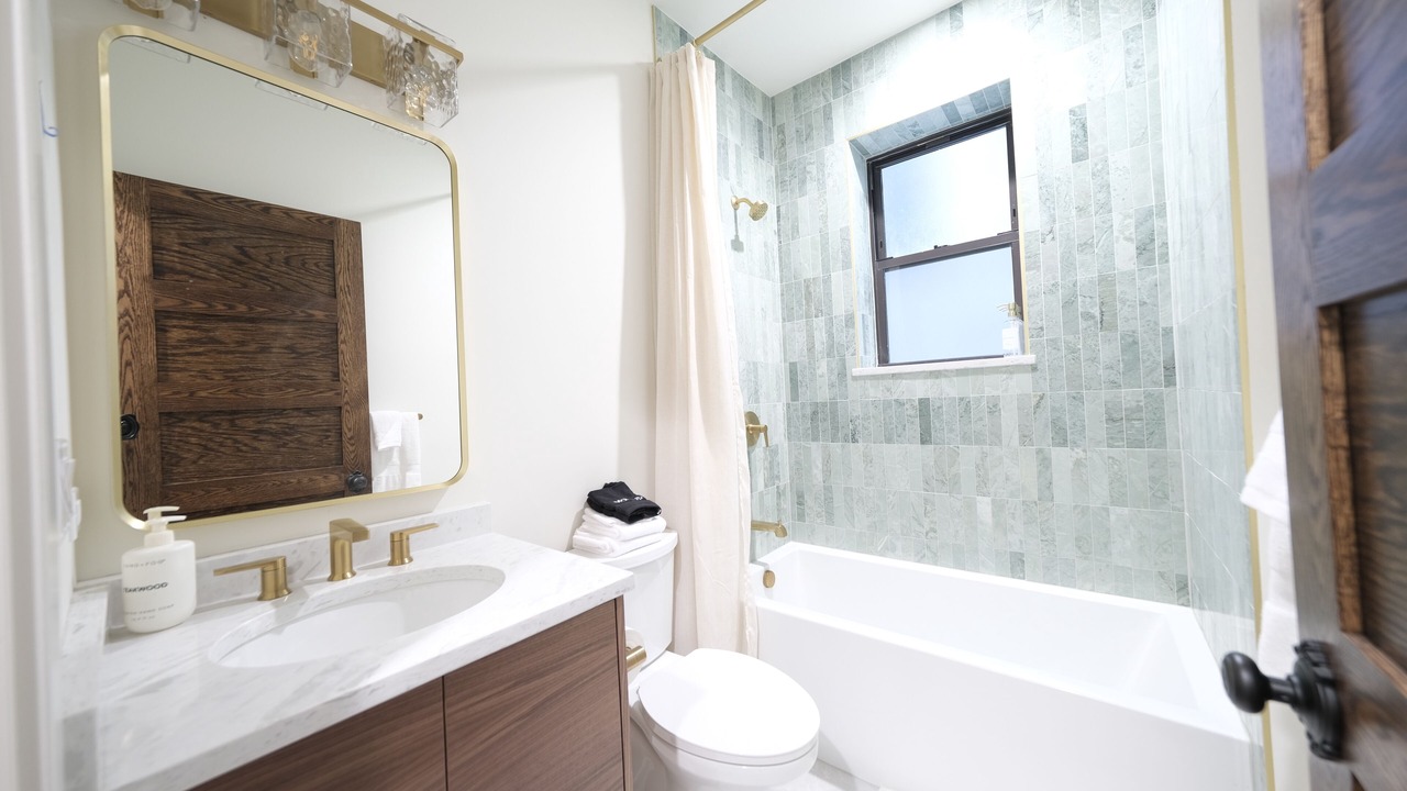 Photo of Bathroom in Hyde Park