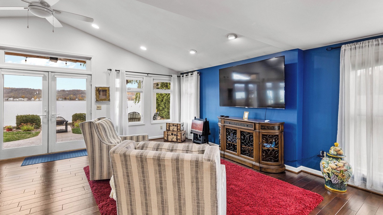 Photo of Livingroom in Livonia