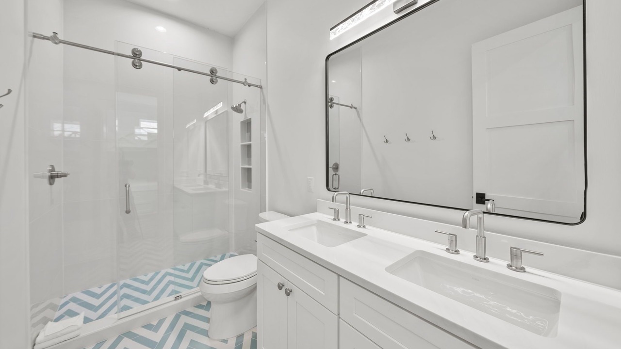 Photo of Bathroom in Biltmore Beach